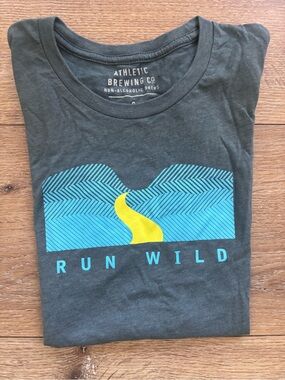 Athletic Brewing Co. Graphic Tee - Slate Blue